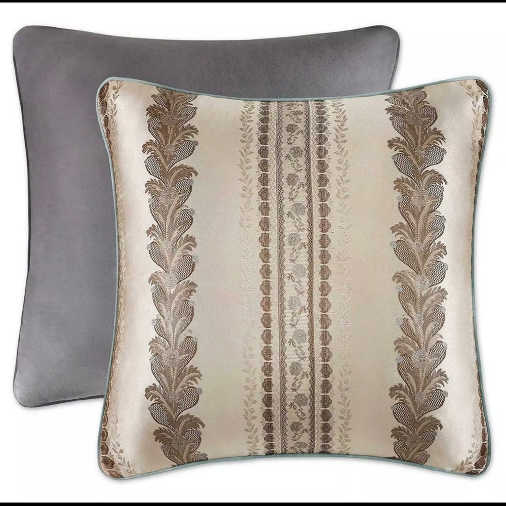 J. Queen New York Crystal Palace Euro Sham